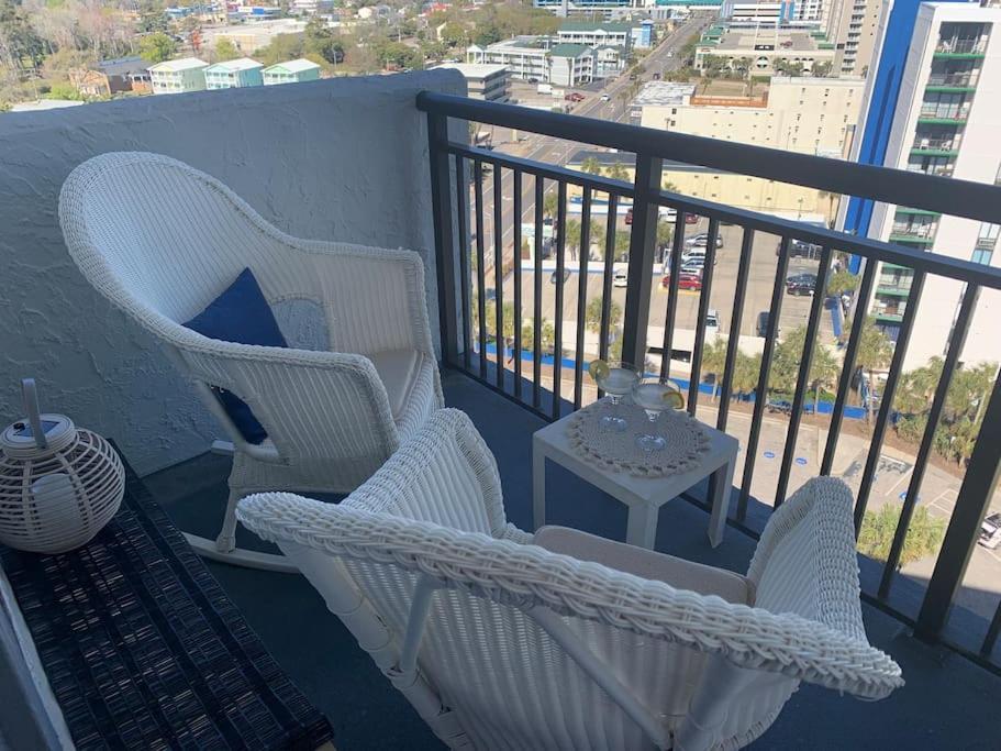 מירטל ביץ' Royal Retreat-Amazing View-King Bed-1 Bedroom-Full Kitchen-Free Parking-Self Check-In מראה חיצוני תמונה