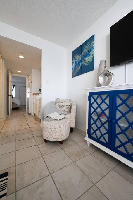 מירטל ביץ' Royal Retreat-Amazing View-King Bed-1 Bedroom-Full Kitchen-Free Parking-Self Check-In מראה חיצוני תמונה
