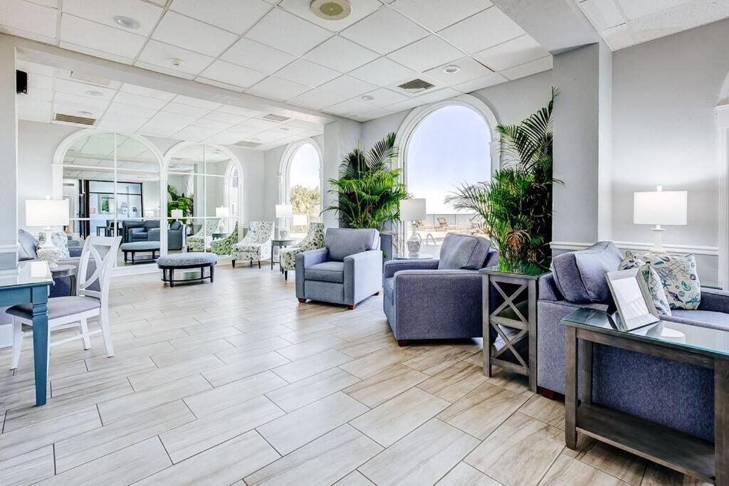 מירטל ביץ' Royal Retreat-Amazing View-King Bed-1 Bedroom-Full Kitchen-Free Parking-Self Check-In מראה חיצוני תמונה